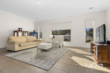 Property photo of 5 Blackbox Place Brookfield VIC 3338