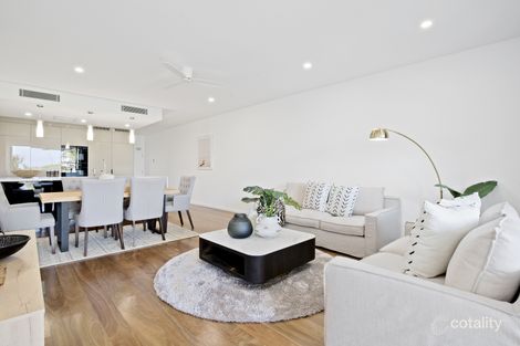 Property photo of 1706/1 Rialto Quay Drive Hope Island QLD 4212