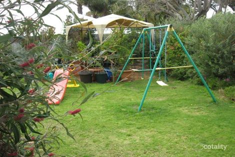 Property photo of 8 Holmes Place Hilton WA 6163