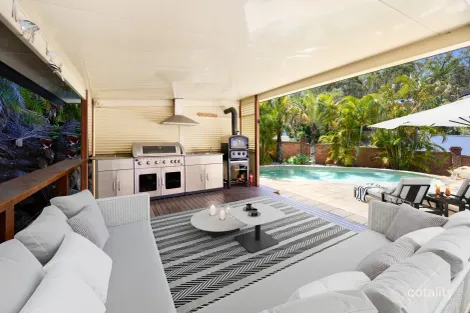 Property photo of 18 White Cap Close Pacific Pines QLD 4211