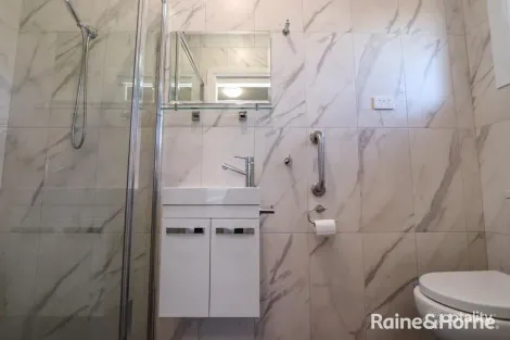 Property photo of 25 Loren Street Eglinton NSW 2795