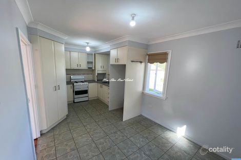 Property photo of 30 Eureka Crescent Sadleir NSW 2168