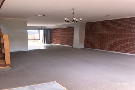 2/18 Sandown Rd, Ascot Vale, VIC 3032