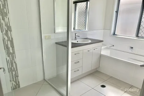 Property photo of 18 Bremer Street Sippy Downs QLD 4556