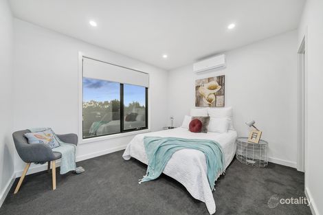 Property photo of 1/50 Cassowary Avenue Werribee VIC 3030