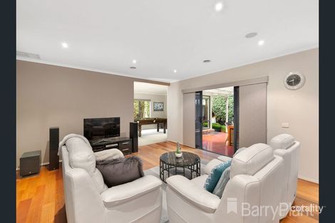 Property photo of 30 Scarlet Drive Bundoora VIC 3083