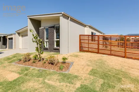 86 Flora Tce, Pimpama, QLD 4209