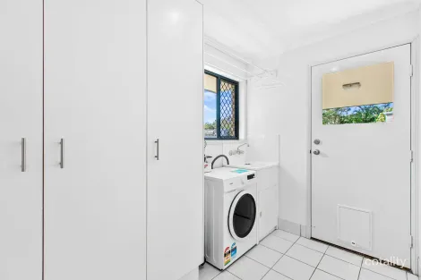 Property photo of 11 Macbel Court Torquay QLD 4655