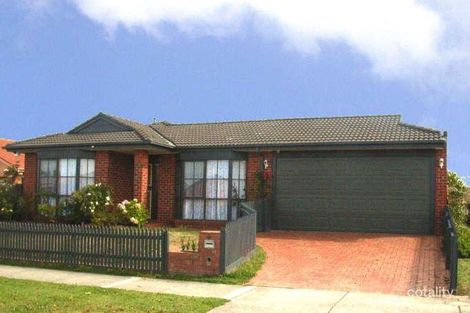 88 Hoysted Ave, Cranbourne North, VIC 3977