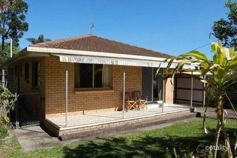Property photo of 10 Oronsay Avenue Caloundra QLD 4551