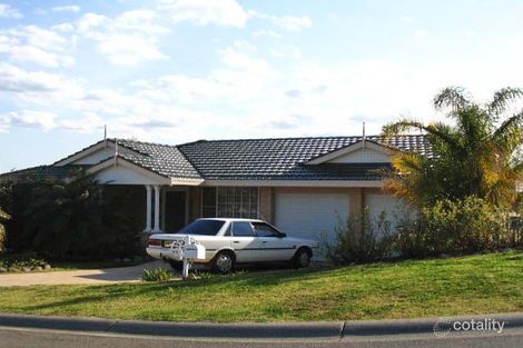 92 Connaught Rd, Valentine, NSW 2280