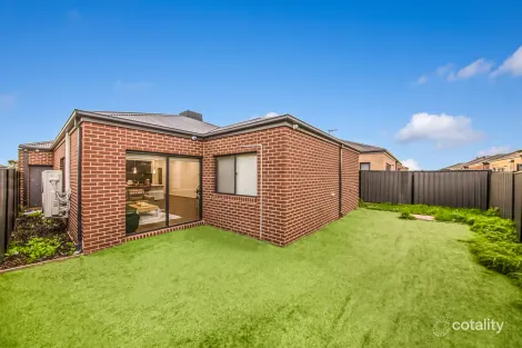 Property photo of 4 Stacey Parade Mount Cottrell VIC 3024