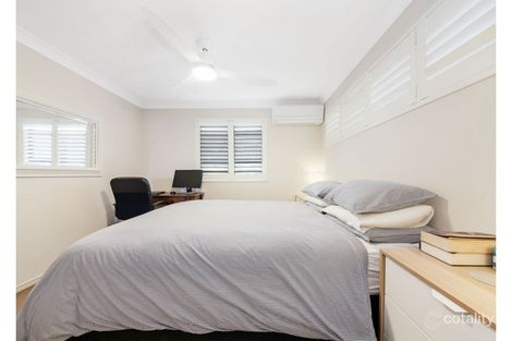 Property photo of 4/17 Rialto Street Coorparoo QLD 4151