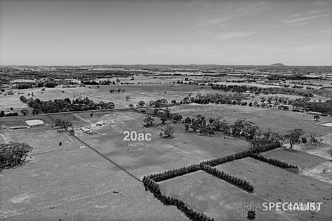 631 Brays Rd, Ross Creek, VIC 3351