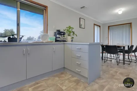 Property photo of 19 Sunset Drive Mount Gambier SA 5290