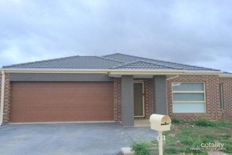 Property photo of 28 Risdon Circuit Tarneit VIC 3029