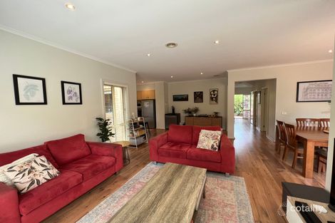 Property photo of 11 Cardwell Court Ferntree Gully VIC 3156