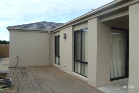 Property photo of 77 Greenfield Drive Traralgon VIC 3844