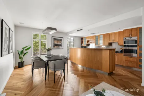 Property photo of 32 Webb Lane East Melbourne VIC 3002