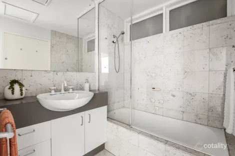 Property photo of 32 Webb Lane East Melbourne VIC 3002