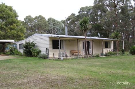 8 Forest Ct, Enfield, VIC 3352