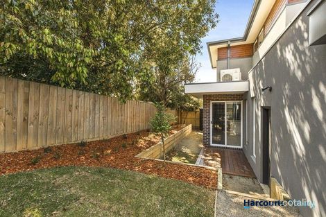 Property photo of 15 Meadowbank Avenue Doncaster VIC 3108