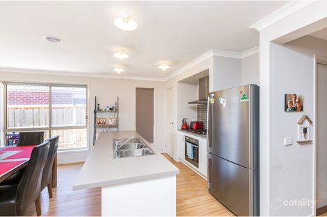 Property photo of 5 Hollington Drive Mickleham VIC 3064