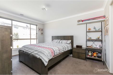 Property photo of 5 Hollington Drive Mickleham VIC 3064