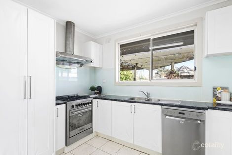 Property photo of 52 Heather Grove Springvale VIC 3171