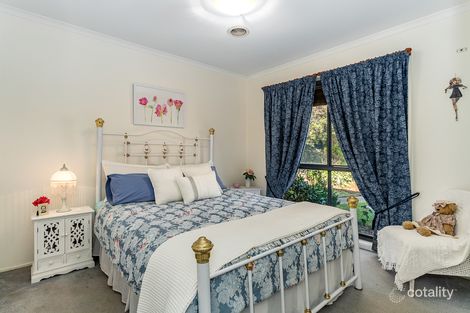 Property photo of 12 The Gateway Berwick VIC 3806