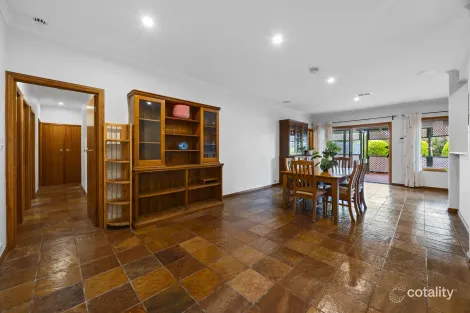 Property photo of 6 Kingfisher Circuit Flagstaff Hill SA 5159