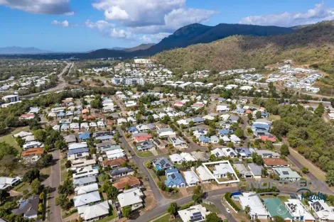 Property photo of 56 Freshwater Drive Douglas QLD 4814