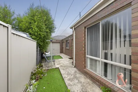 Property photo of 2/128 Centenary Drive Mill Park VIC 3082