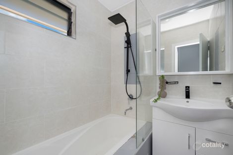 Property photo of 2 Glasgow Avenue Mount Louisa QLD 4814