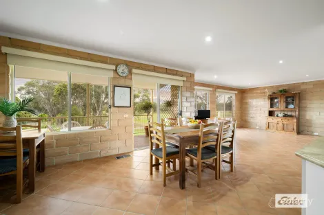 Property photo of 72 Michelle Drive Kiewa VIC 3691