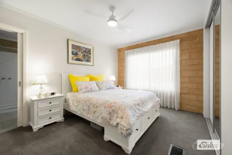 Property photo of 72 Michelle Drive Kiewa VIC 3691