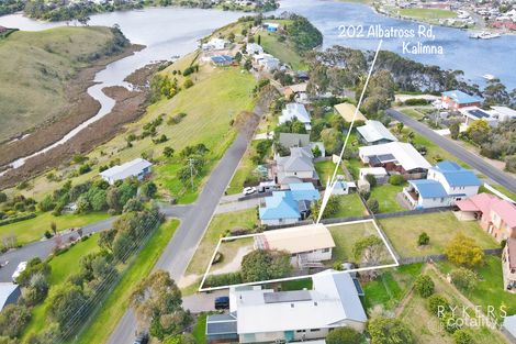 Property photo of 13 Stormbird Drive Kalimna VIC 3909