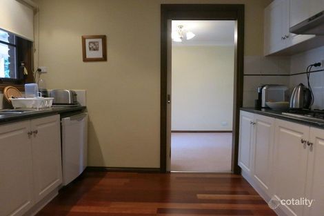 3 Coniston Cl, Croydon Hills, VIC 3136