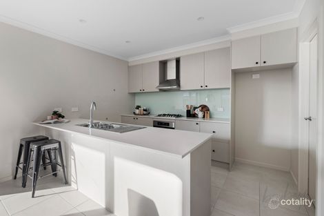 Property photo of 27 Lavelle Place Wollert VIC 3750