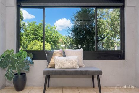 Property photo of 2 Glasgow Avenue Mount Louisa QLD 4814