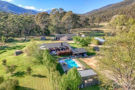 1083 Great Alpine Rd, Freeburgh, VIC 3741