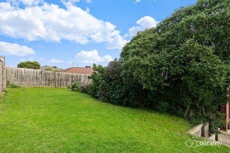 Property photo of 19 Emerald Rise Skye VIC 3977