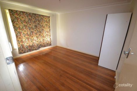 Property photo of 5 Mawson Avenue Deer Park VIC 3023
