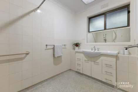 Property photo of 22 Elton Road Ferntree Gully VIC 3156