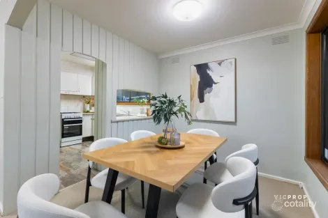 Property photo of 22 Elton Road Ferntree Gully VIC 3156