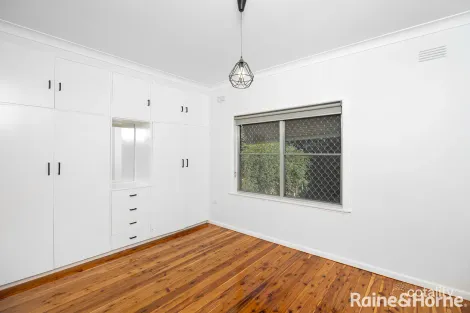 Property photo of 188 Bourke Street Mount Austin NSW 2650