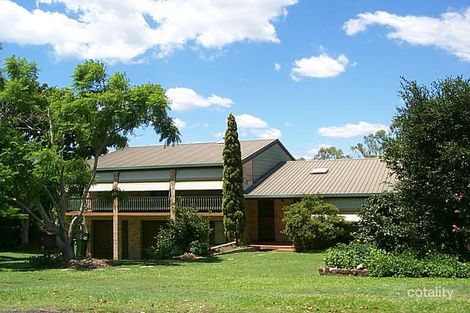 7 Julienne St, Southside, QLD 4570