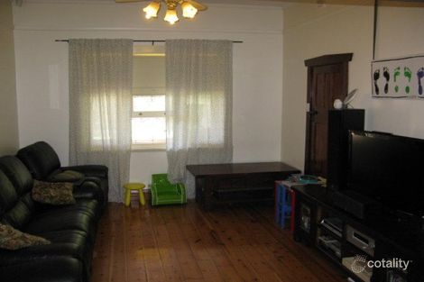 Property photo of 19 Burleigh Avenue Pennington SA 5013