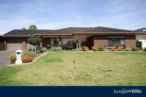 8 Roberts Cres, Hope Valley, SA 5090