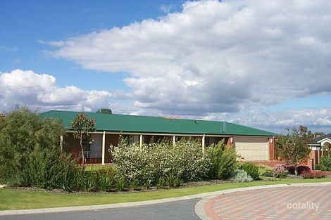 27 Bancroft Rmbl, Landsdale, WA 6065